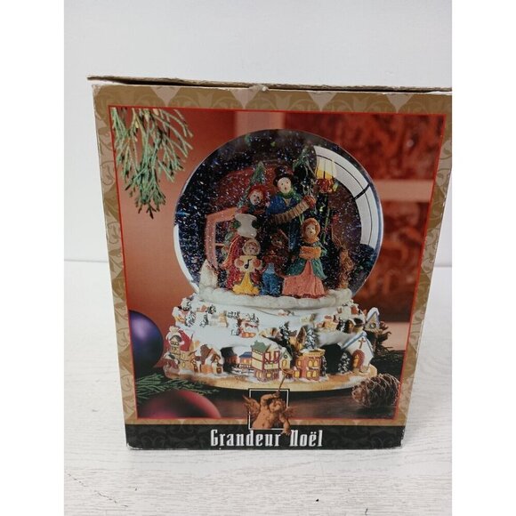 Vintage Nativity Musical Water Globe Rotating Base We Wish You A Merry Christmas - Picture 2 of 14
